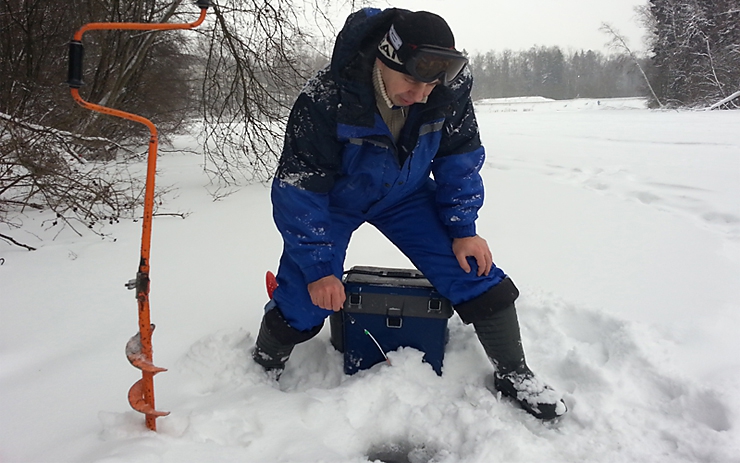 Рыбалка в «штанах» <p>Сразу скажу, чтобы не смущать и не вводить моего уважаемого читателя в заблуждение, что «штаны» - это знаменитое рыболовное место на подмосковном Истринском водохранилище в районе посёлка Лопотово</p>