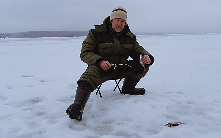 Первый день весны на Пестовском водохранилище <p>Смело вступает в свои права весна. С первого же дня взялась за дело: дождиком полила, тёплым ветром подула. В этот день отправился я встречать весну на Пестовское водохранилище.</p>