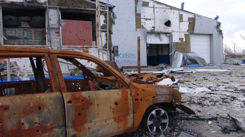 Силовики всю ночь вели танковый обстрел поселка Спартак <p>В результате обстрелов погиб один ополченец</p>