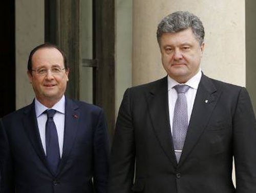 <p>Украинский президент Петр Порошенко в интервью французскому телеканалу iTele пожаловался, что Украине «досталась в соседи Россия».</p>