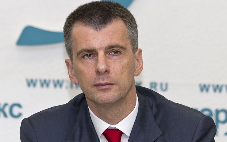 Михаил Прохоров призвал не ходить на